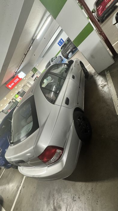 Hyundai accent 2000