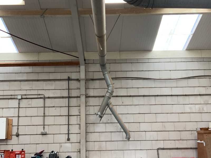 Odciąg trocin z wytrząsarką, 40 m rur i kontener 6m dł. DLMV USA