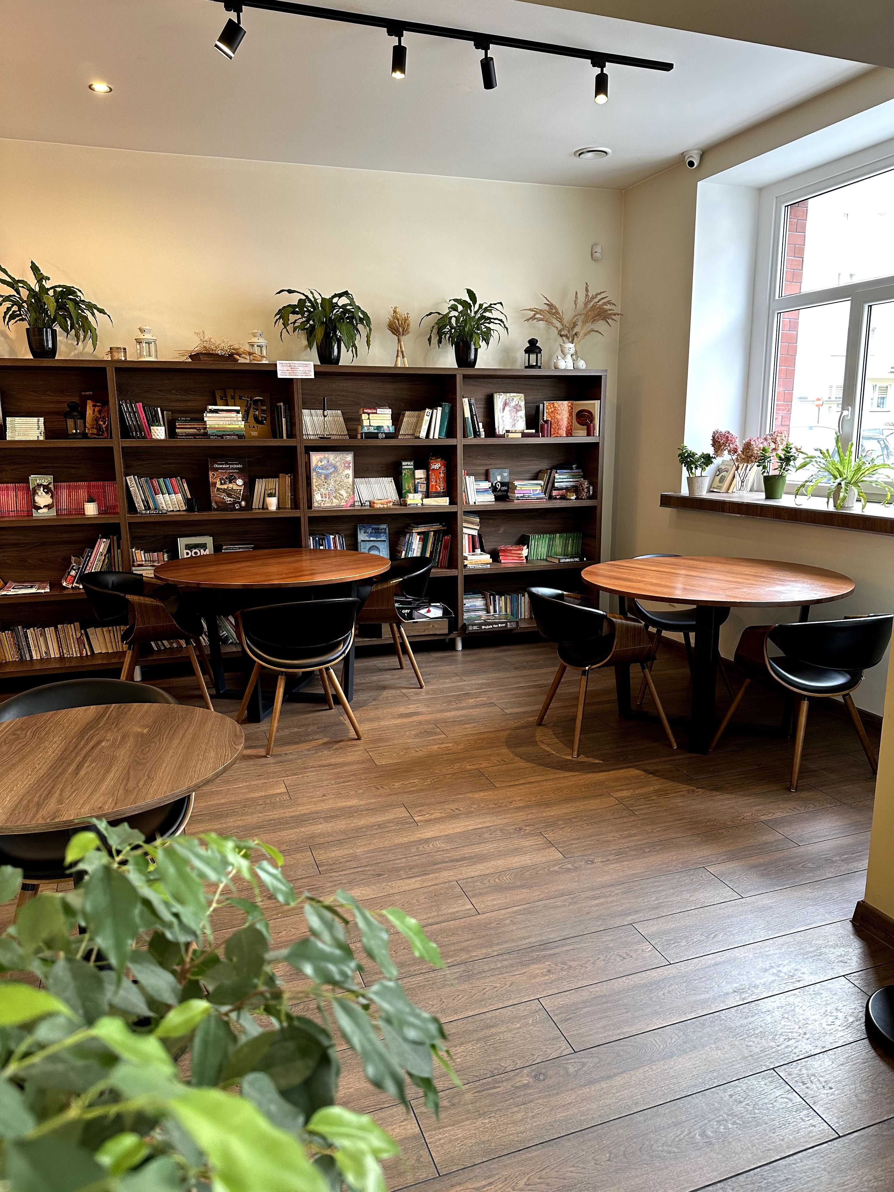 Sprzedam (odstępy) restaurację „Sąsiedzi” w centrum Oławy