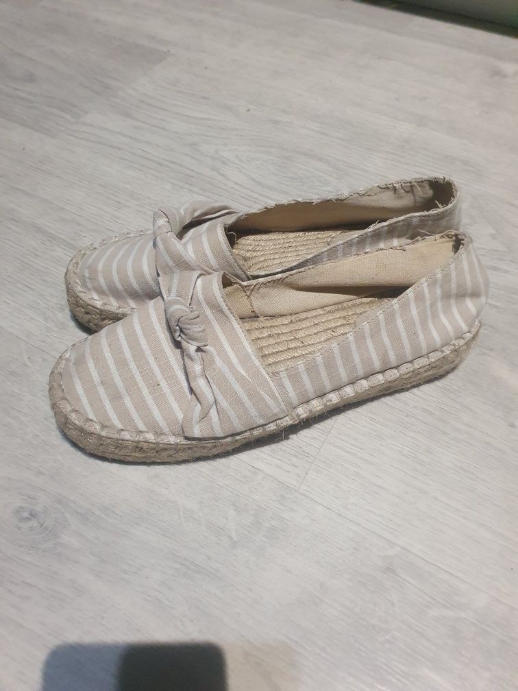 Buty rozmiar 40 pull & bear