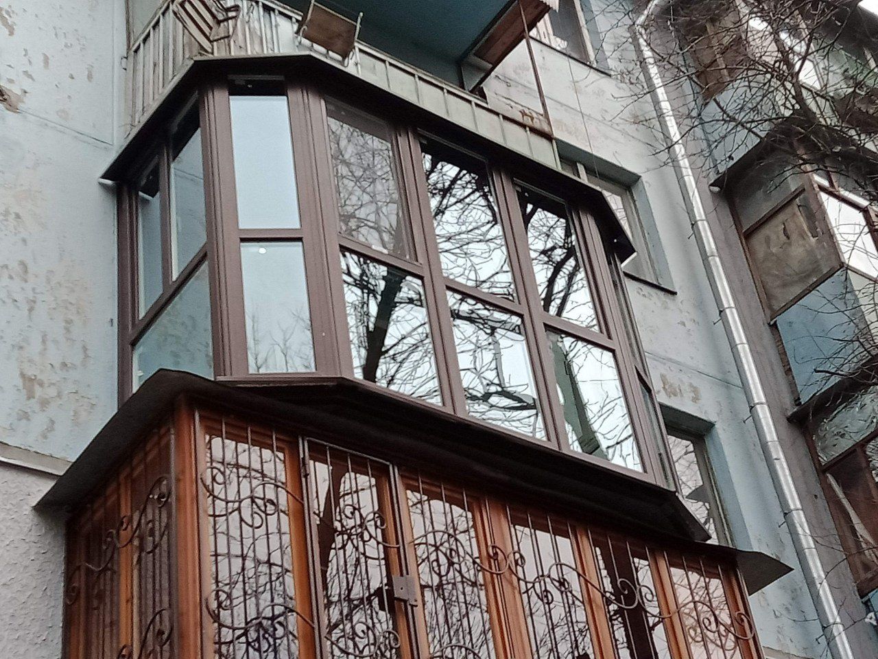 Окна,балконы,рулонные шторы,откосы