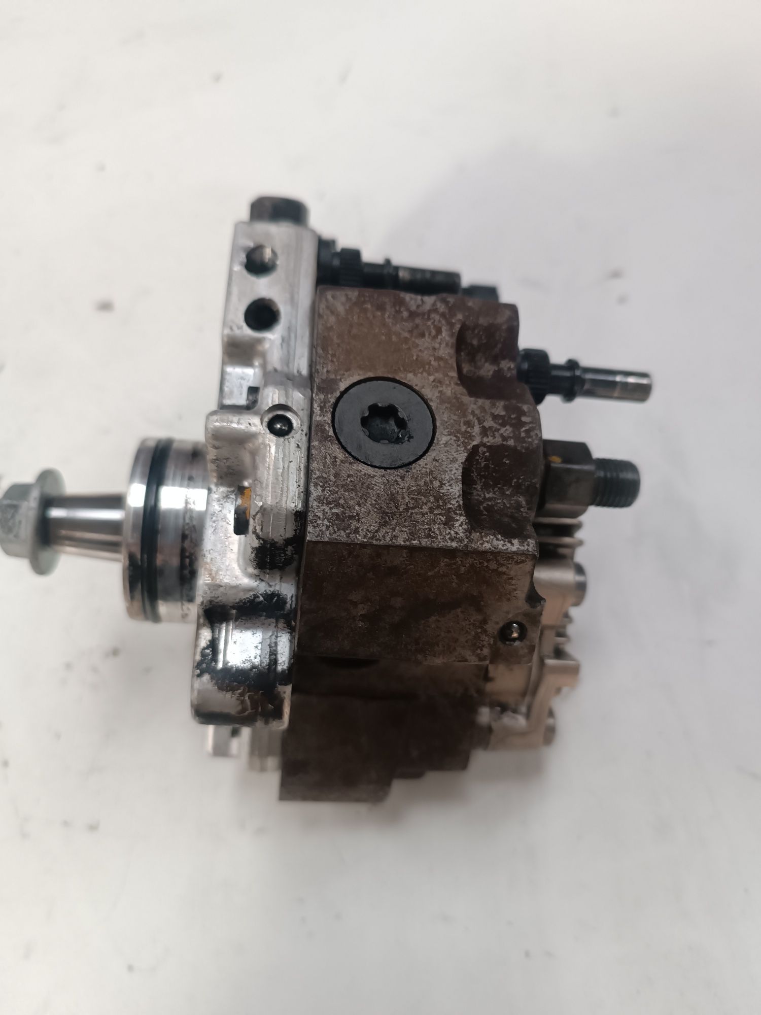 Bomba injetora / alta pressão - Renault 2.2 dci