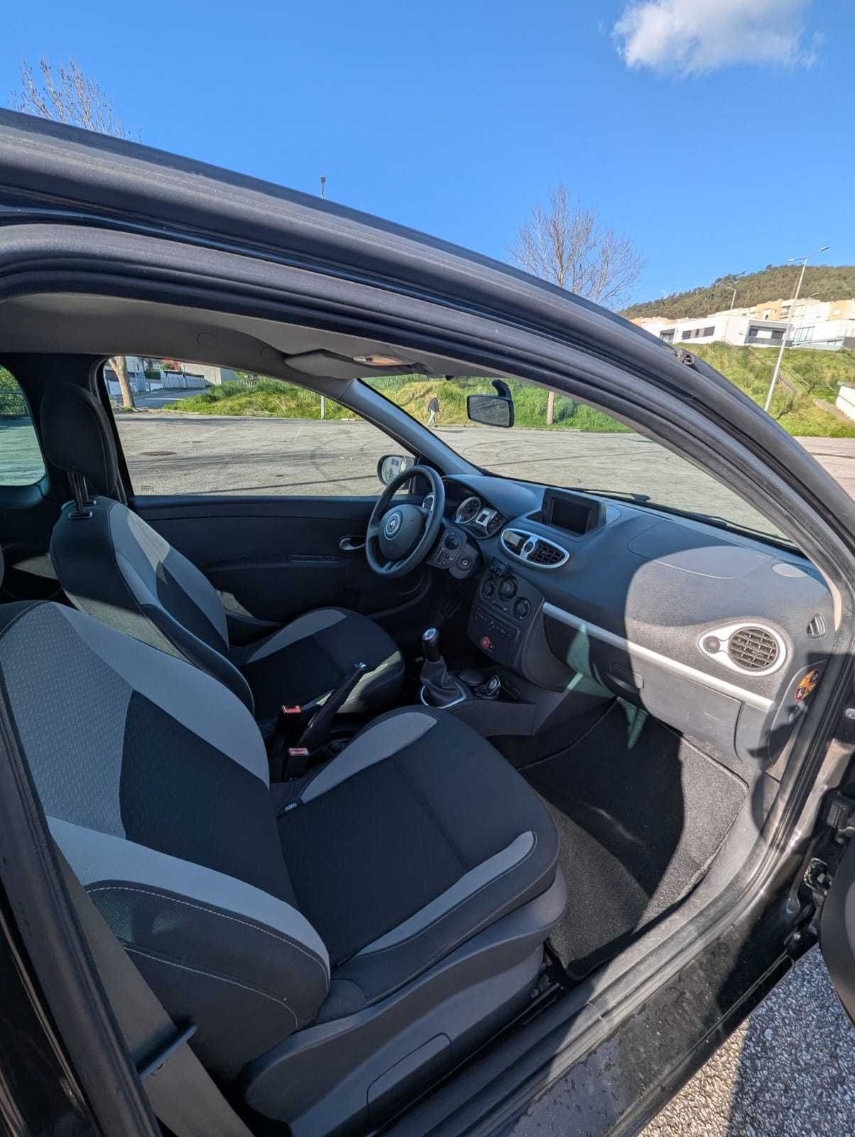 Renault Clio 1.2 16V TCe Sport