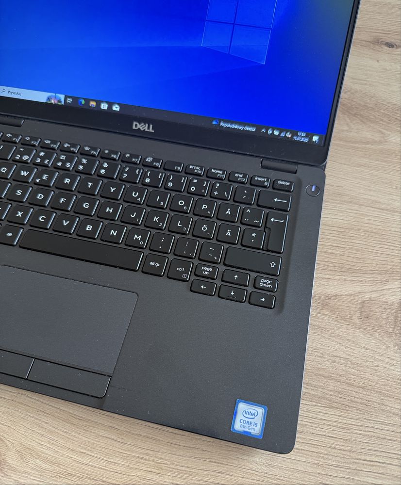 Laptop Dell Latitude 5300 Intel Core i5-8265U 8/256GB SSD Win 10/11