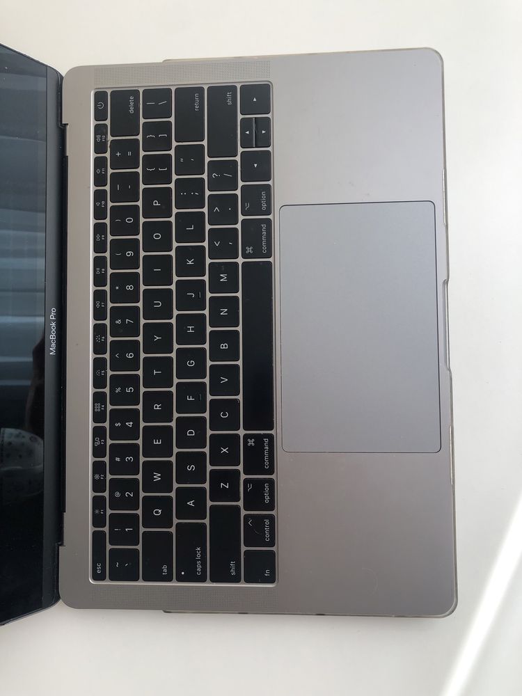 Продаю mac pro 13 2017 256gb