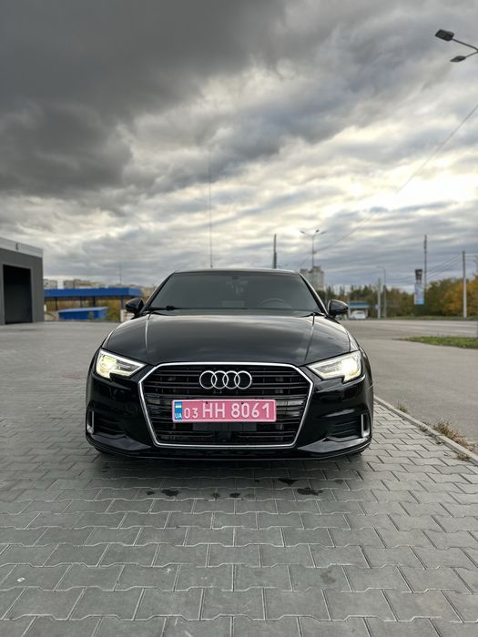 Продам Audi A3 2018, хороший стан