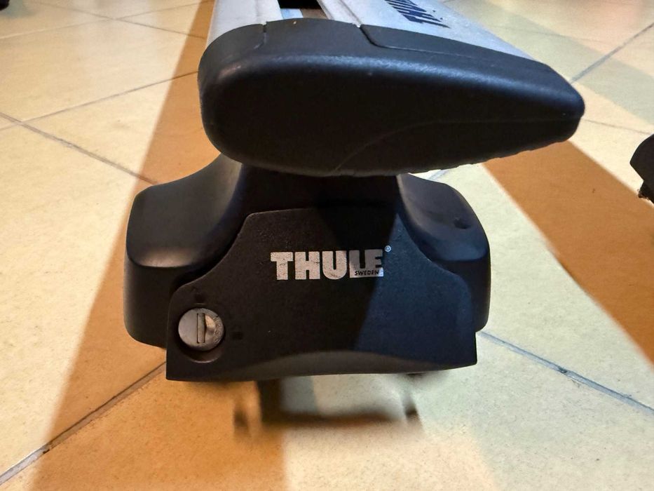 Skoda Superb III, Bagażnik dachowy Thule (Stopy, belki WingBar Evo)