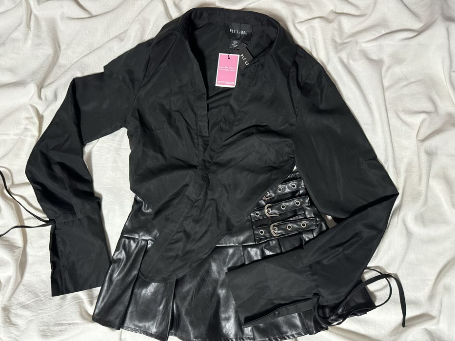 Чорна котрока сорочка