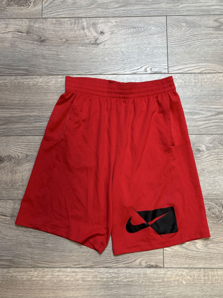 Шорти спортивні Nike