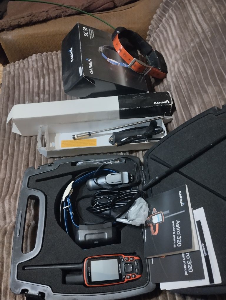 Garmin Astro-320. Новигатор з ошийниками для собак.