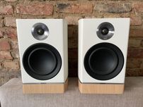 Tannoy Platinum B6 – świetne monitory w białym kolorze