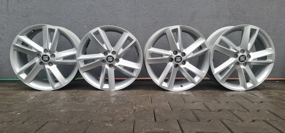 "17 5x100 Seat  oryginał
