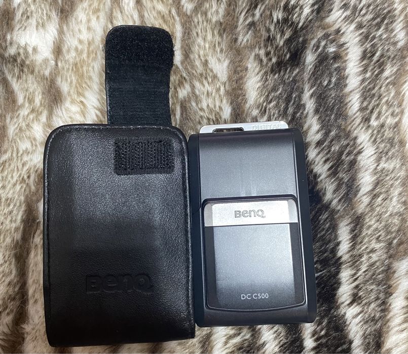 Vendo máquina fotográfica da BENQ