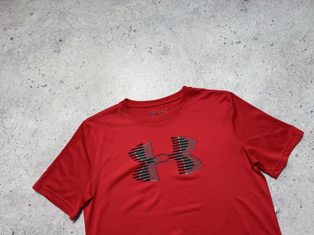 Спортивная Футболка Under Armour С Большим Лого Оригинал Идеал S