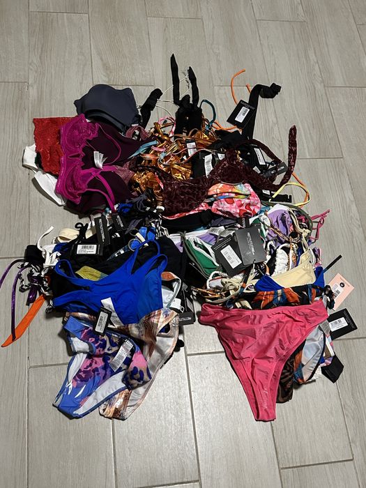 Лот жіночого одягу купальник