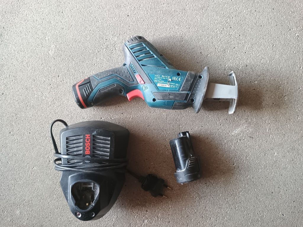 Piła szablasta Bosch GSA 10,8 V-LI na Aku 12V i 10,8 V