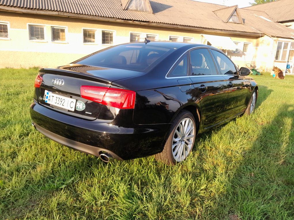 Автомобіль Audi a6 c7