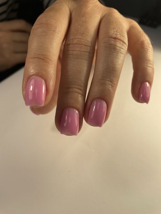 Послуги манікюру