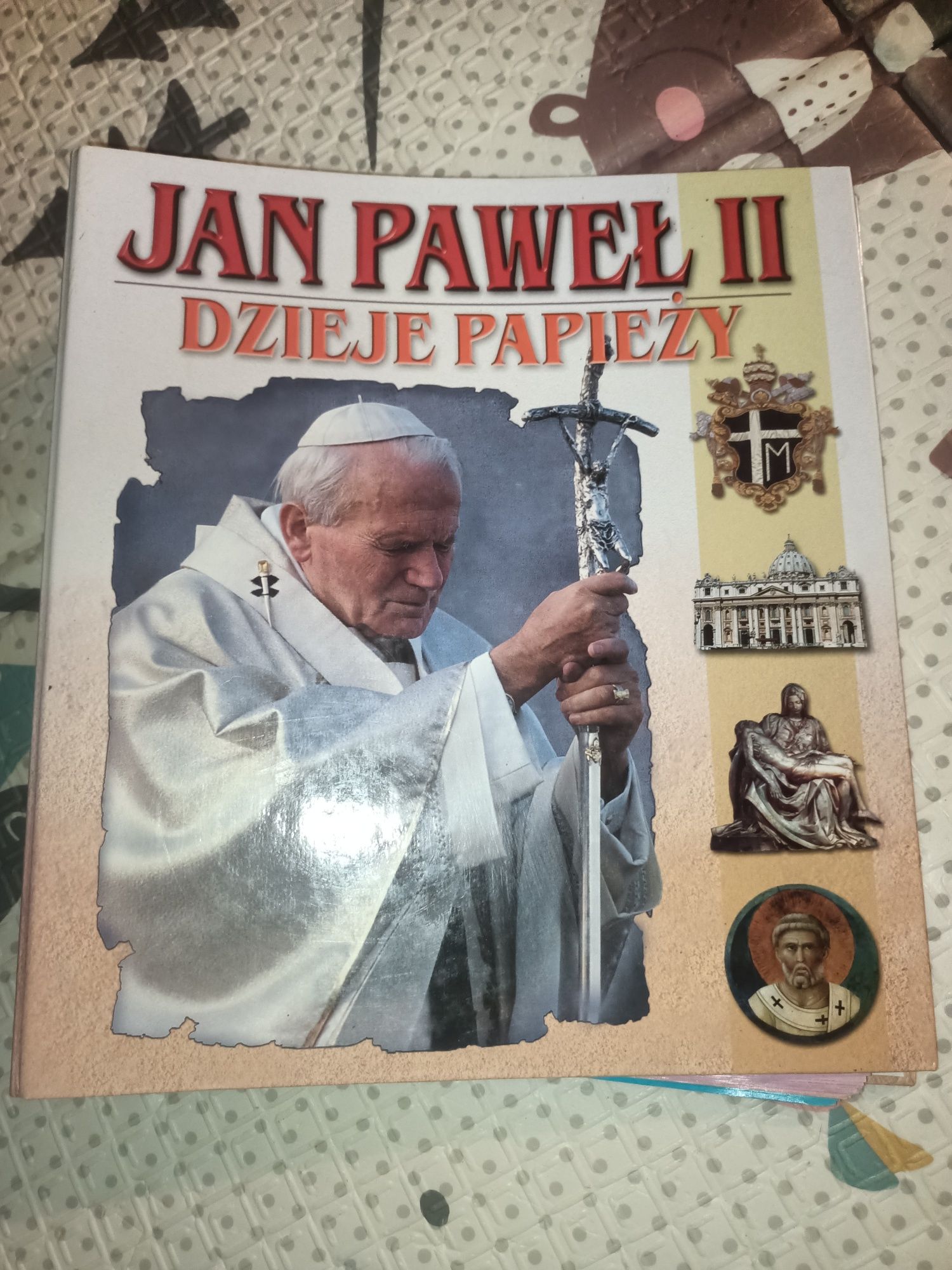 Jan Paweł II Dzieje Papieży 6 numerów segregator
