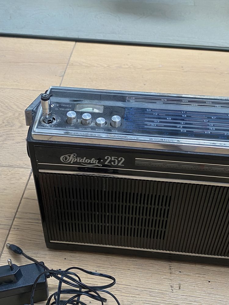 radio Spidola 252
