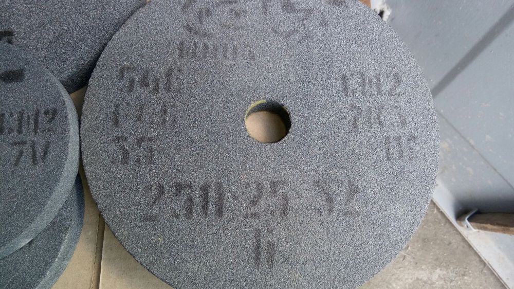 Круги абразивні шліфувальні 54С(карбід кремнію) діаметр 125-400 мм.