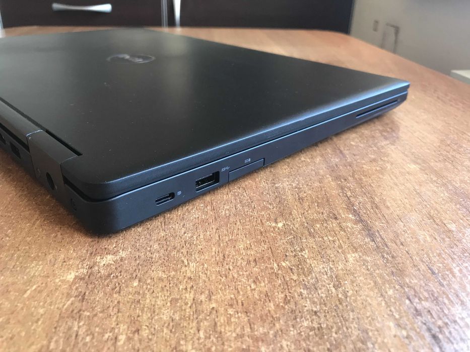 Ноутбук 15" FHD Dell Latitude 5591 (I7-8850H/16Gb/SSD256/Intel)