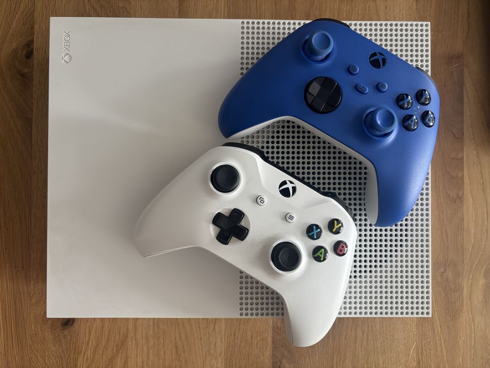 X Box One S dwa pady!