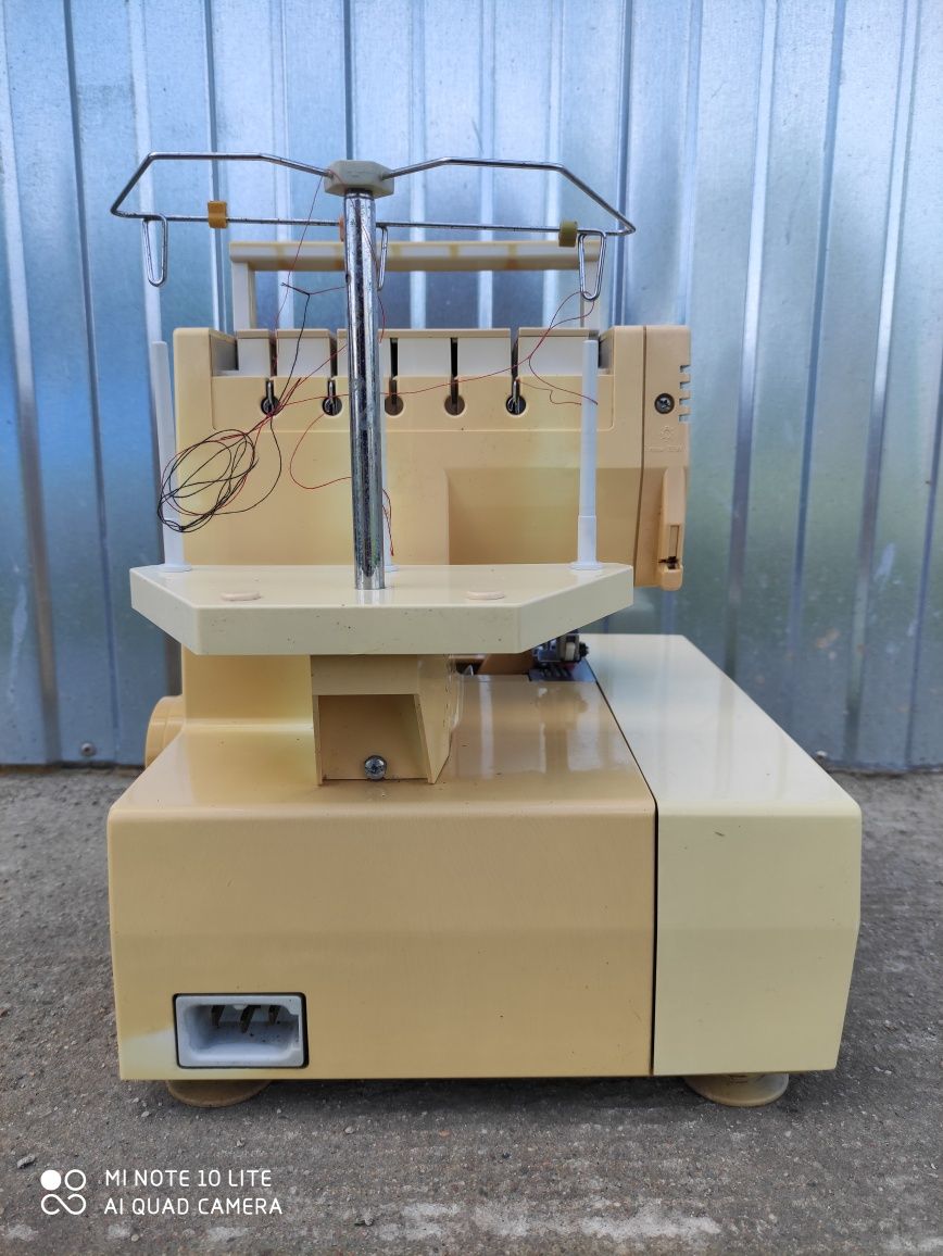 Maszyna do szycia overlock PFAFF hobbylock 785