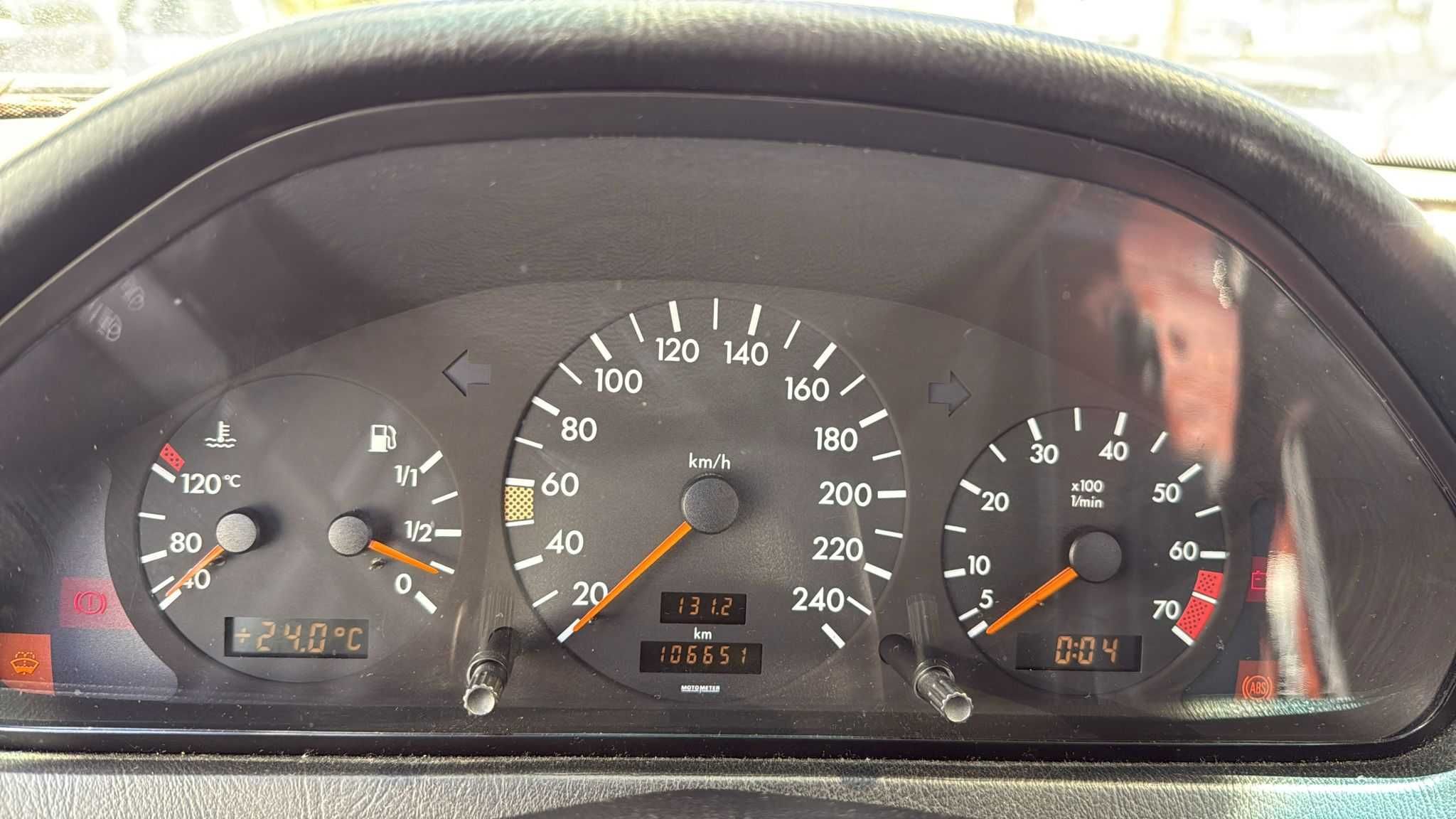 Mercedes-Benz C180 Elegance