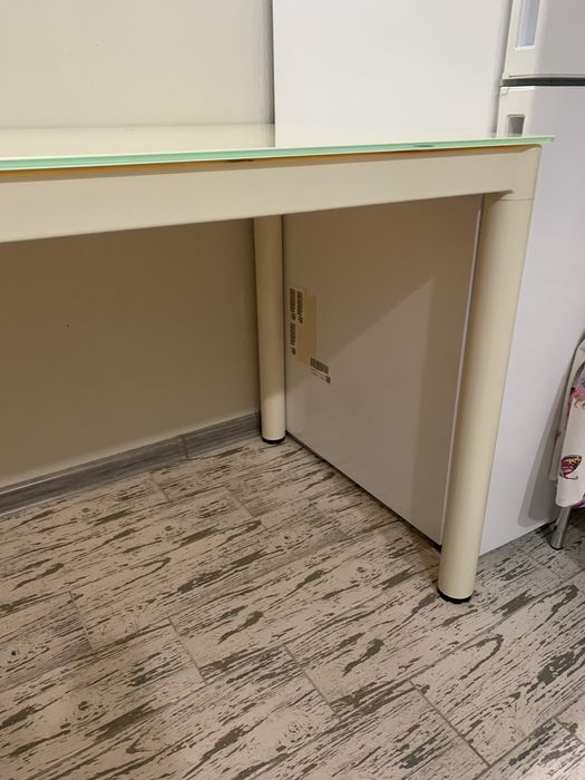 Продам обідній стіл у відмінному стані