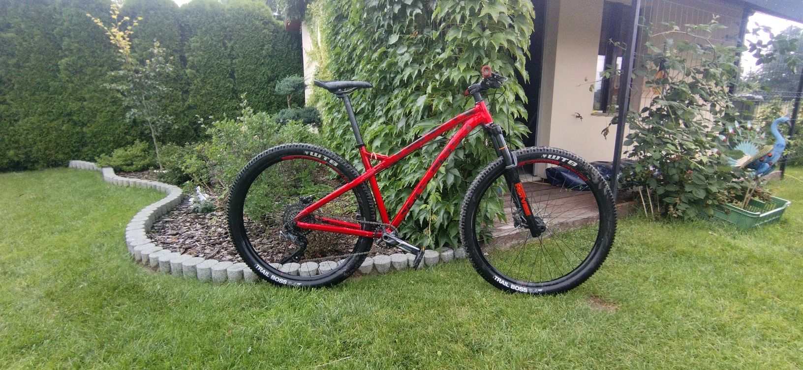 Rower MTB Dartmoor Primal Intro 29 czerwona rama