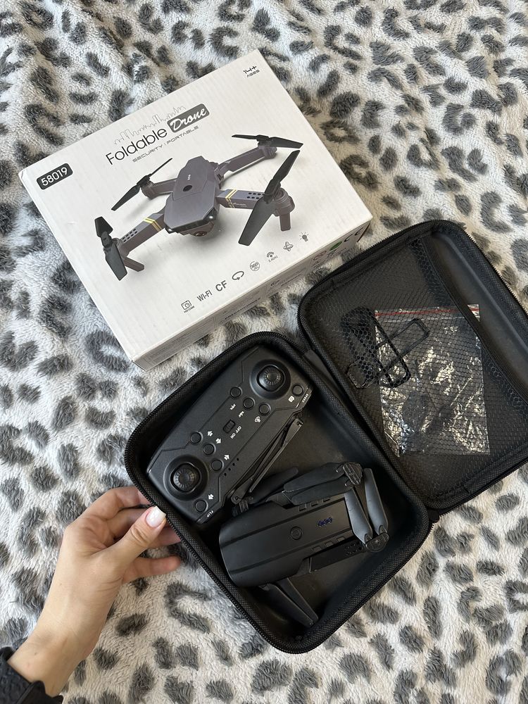 Квадрокоптер Дрон 58019 WiFi 4K камерою з барометром Eachine