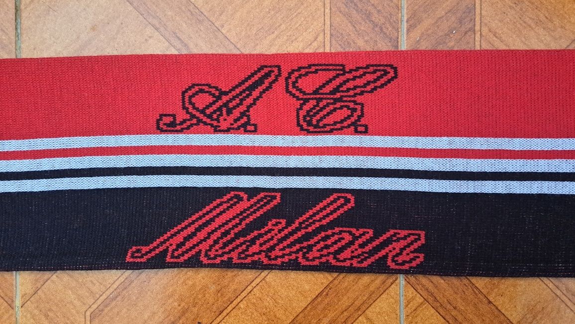 Cachecol duplo do AC Milan