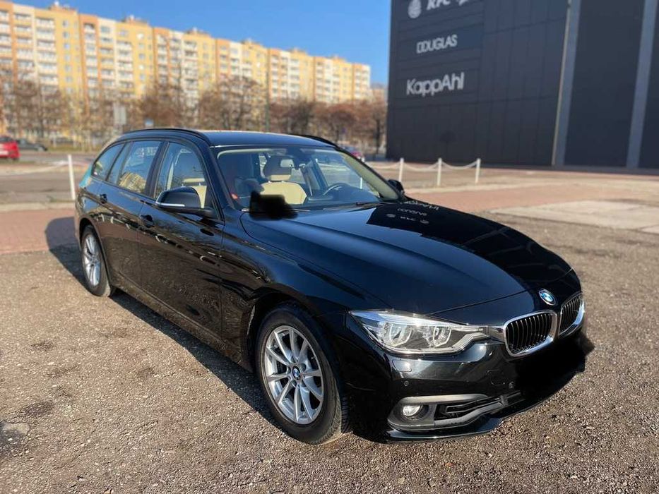 BMW 318 touring, 2019 rok, stan idealny.