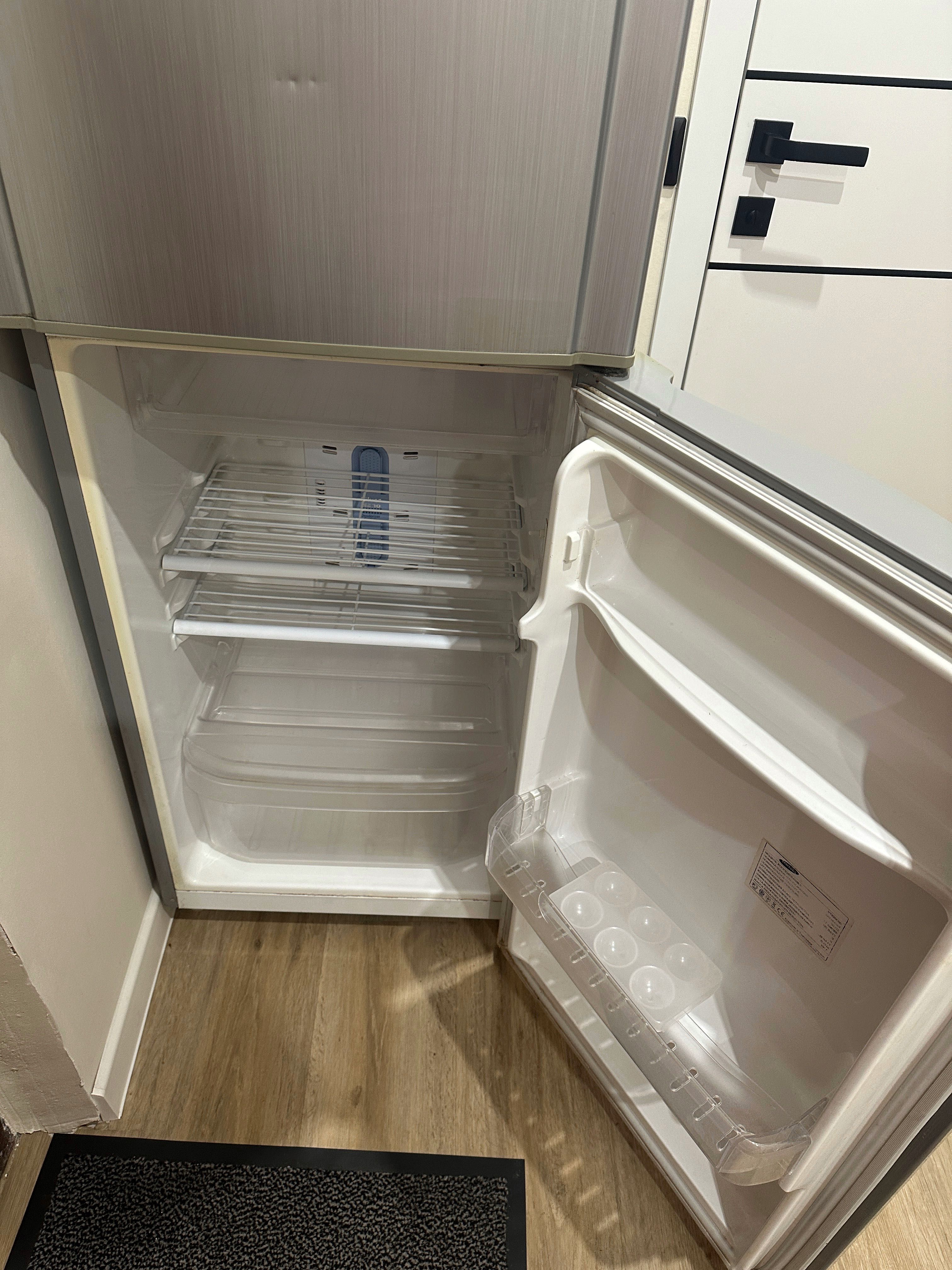 Холодильник Samsung RT22SCSS no frost