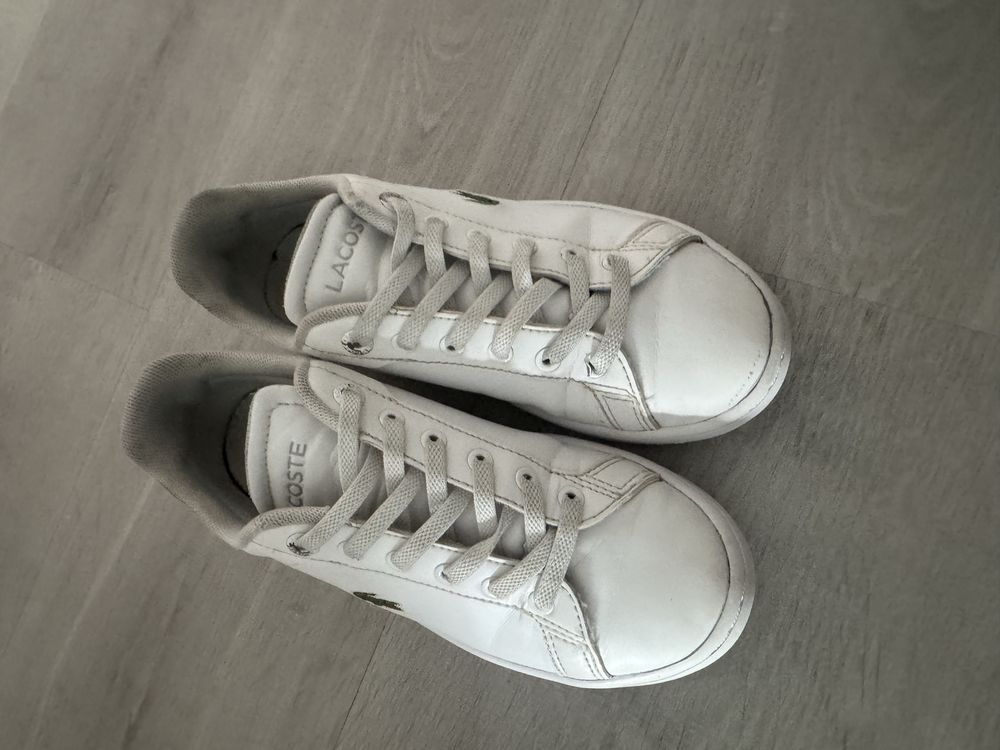 Tenis semi novos