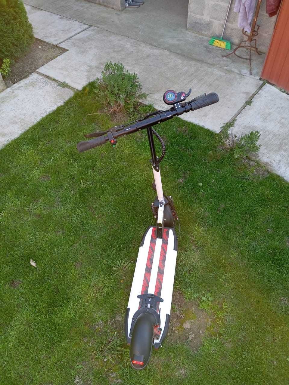 Електросамокат Beast scooter electro