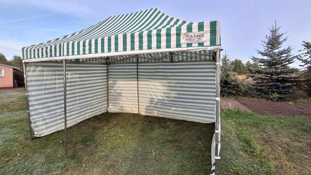 Sprzedam namiot handlowy ekspresowy 2,7 m x 4 m wraz  daszkiem