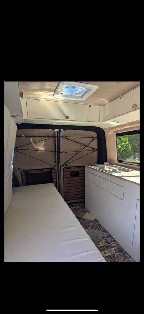 Volkswagen T5 2L Kamper