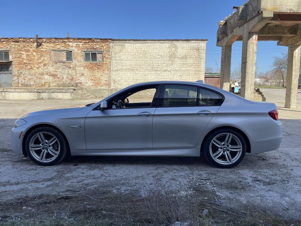 Розборка BMW 550i F10 м обвіс колір 354 диски R19 різноширокі камера