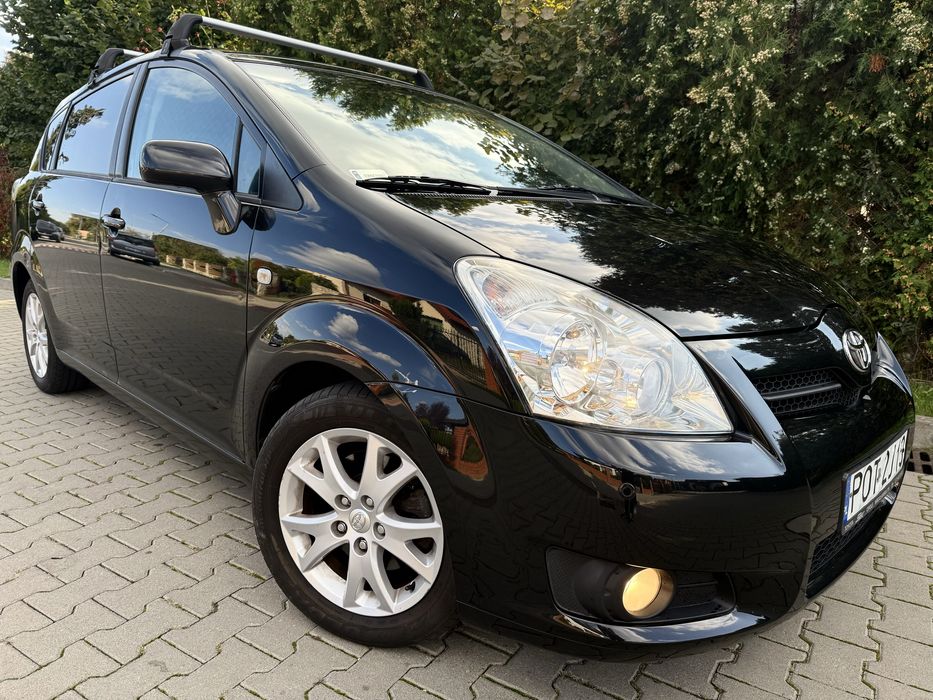 TOYOTA COROLLA VERSO 2.2 D-4D 136KM !!7-Osobowa ,Niski Przebieg!!2008r