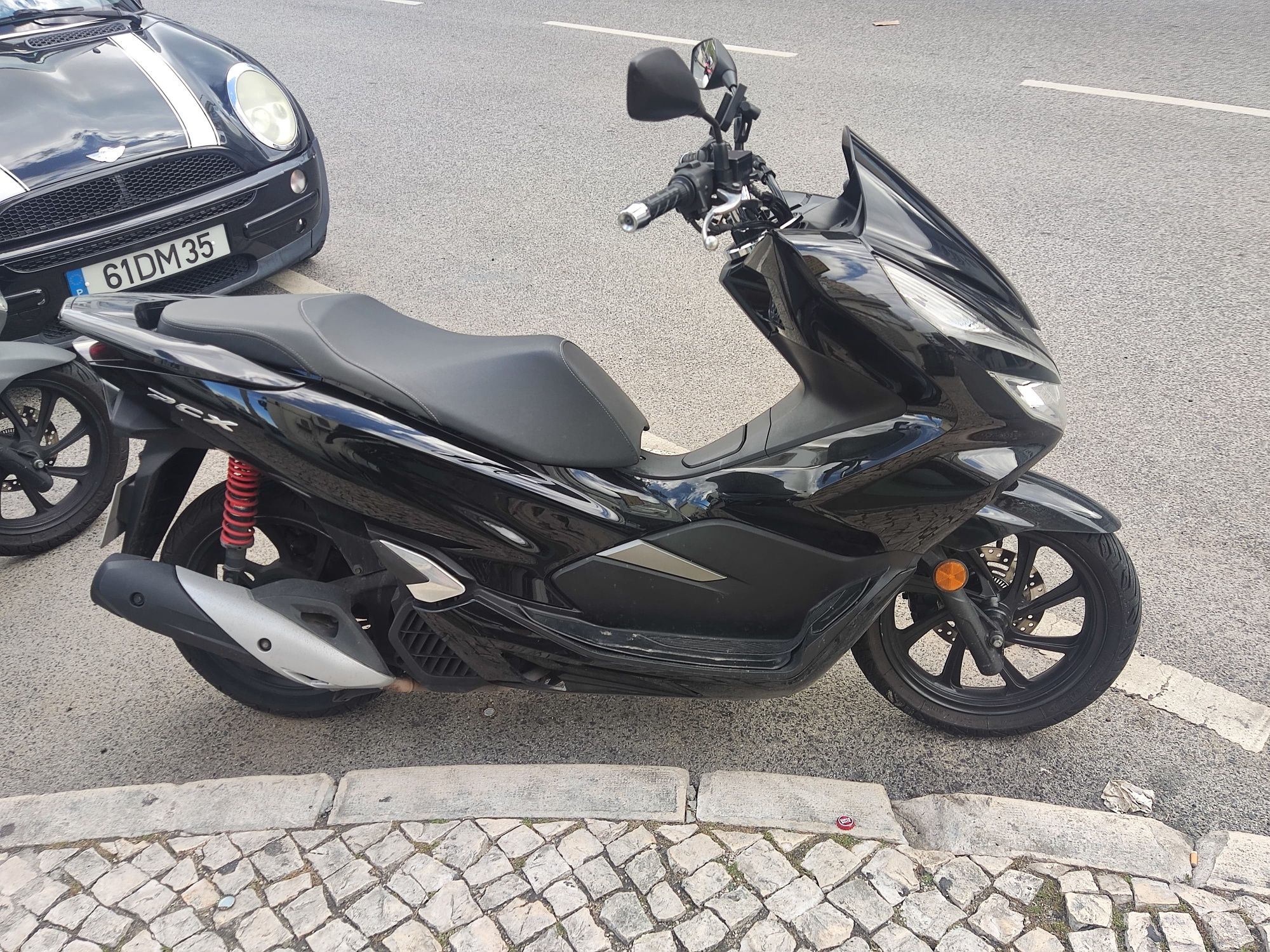 PCX 2018 em ótimo estado, muito estimada.