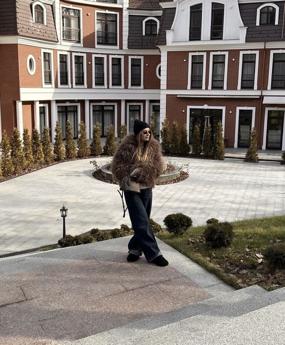 Шуба під ламу в коричневому кольорі