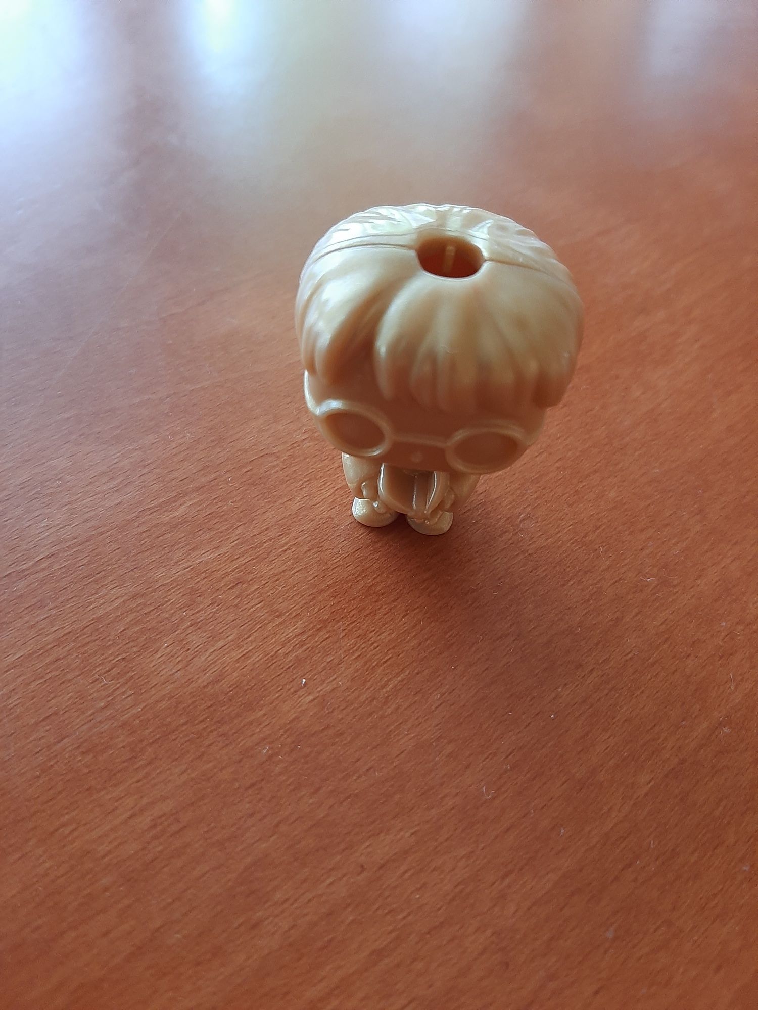 Figurka Harry Potter z kinder joy