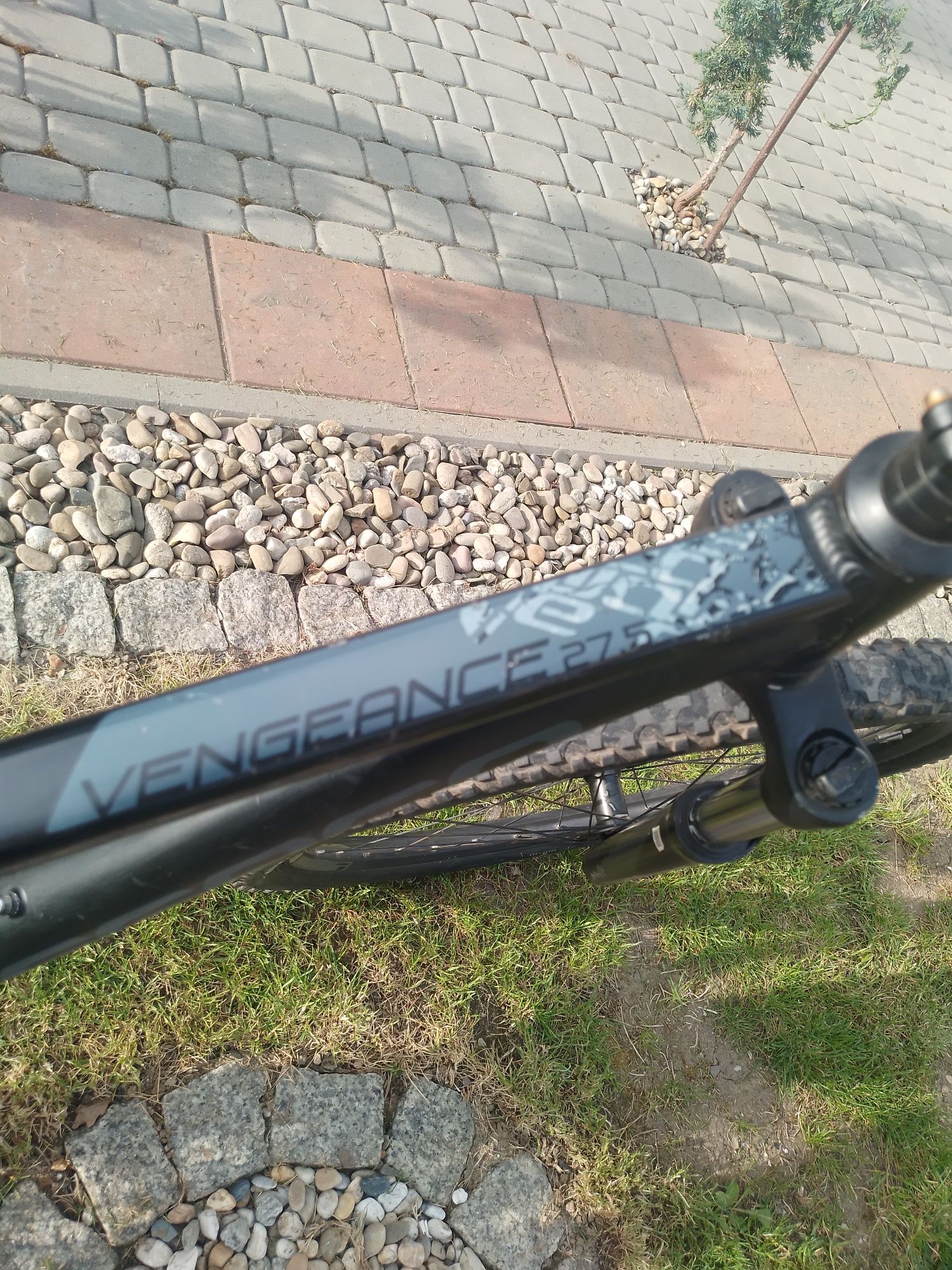 Rower carrera vengeance 27.5