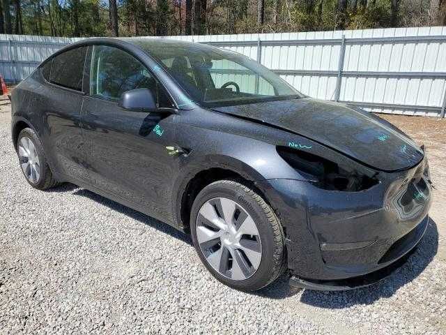 2024 Tesla Model Y LR