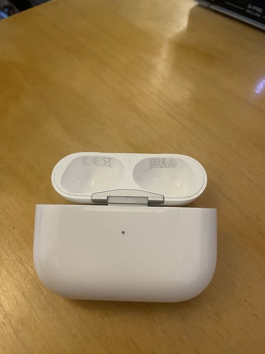 Кейс airpods pro a2190 оригінал