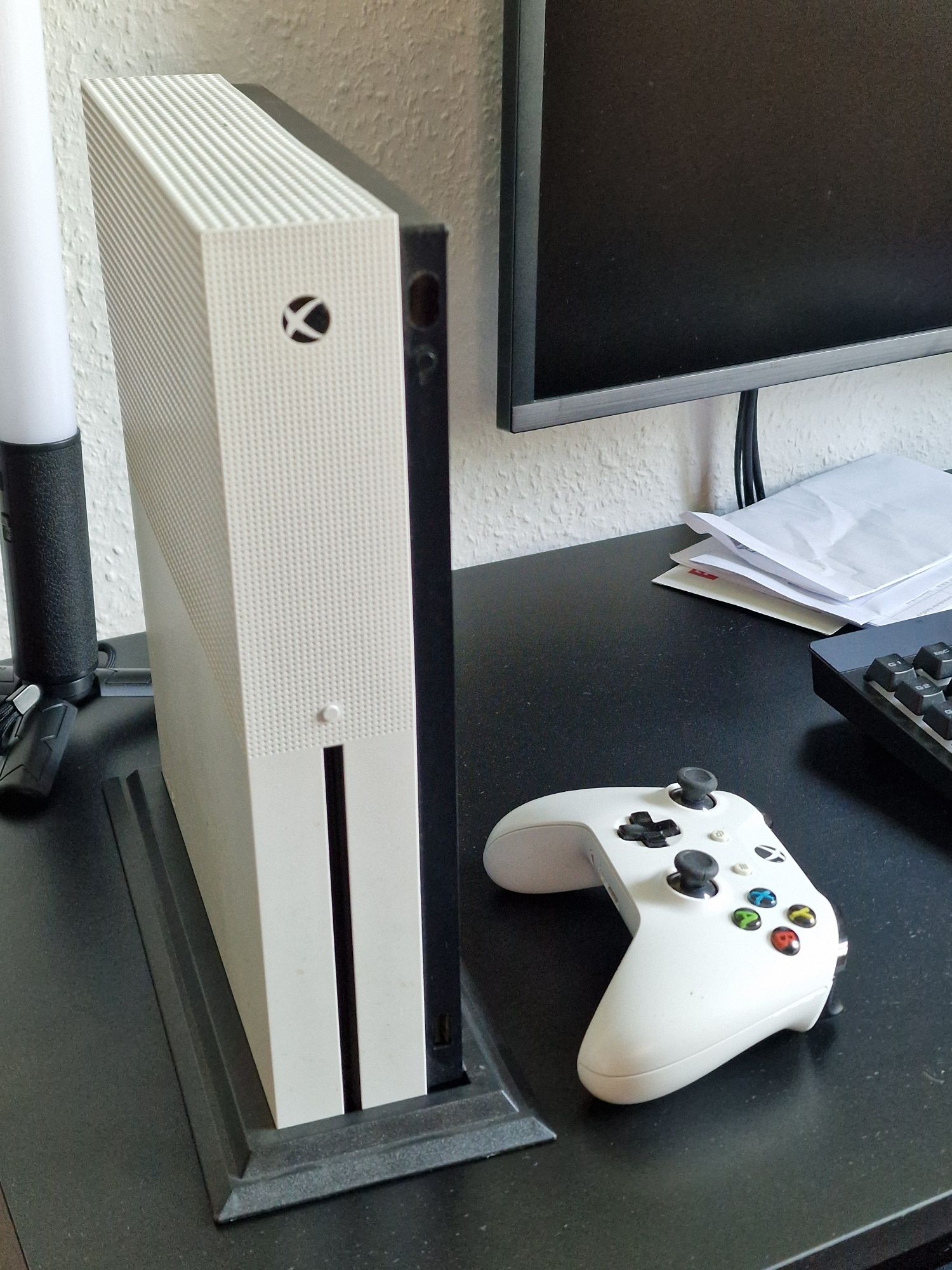 Xbox one S, 1tb, zestaw z padem