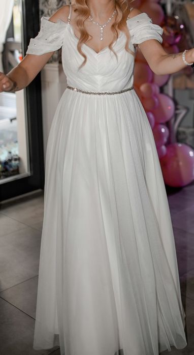 Biala suknia ślubna hiszpanka r.36