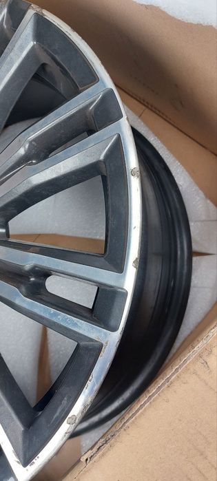 Диск від БМВ передній оригінальний: ширина 7.5J х 18" виліт ЕТ25